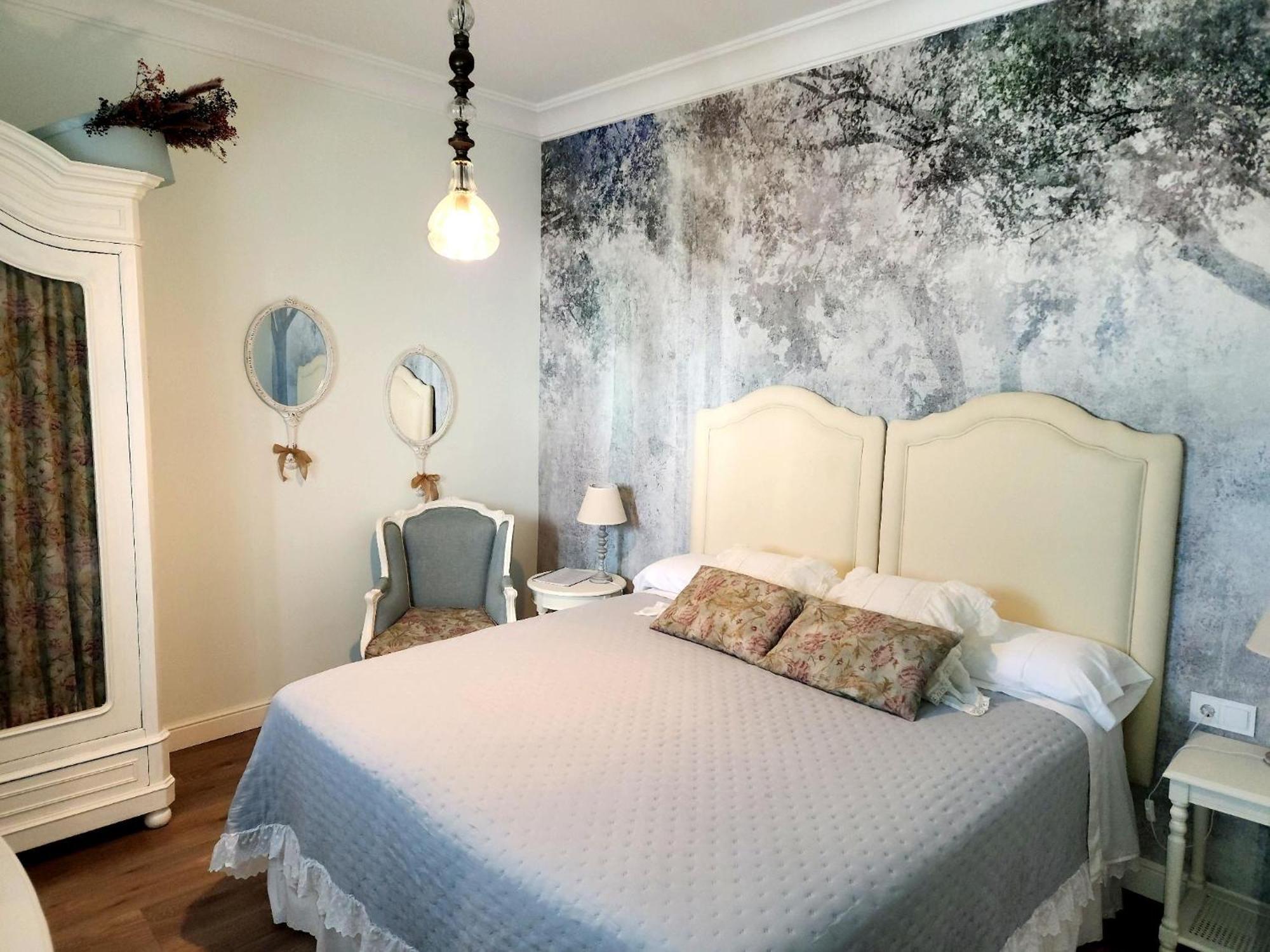 Hotel Boutique Iulia 5 Estrellas Medina de las Torres Ngoại thất bức ảnh