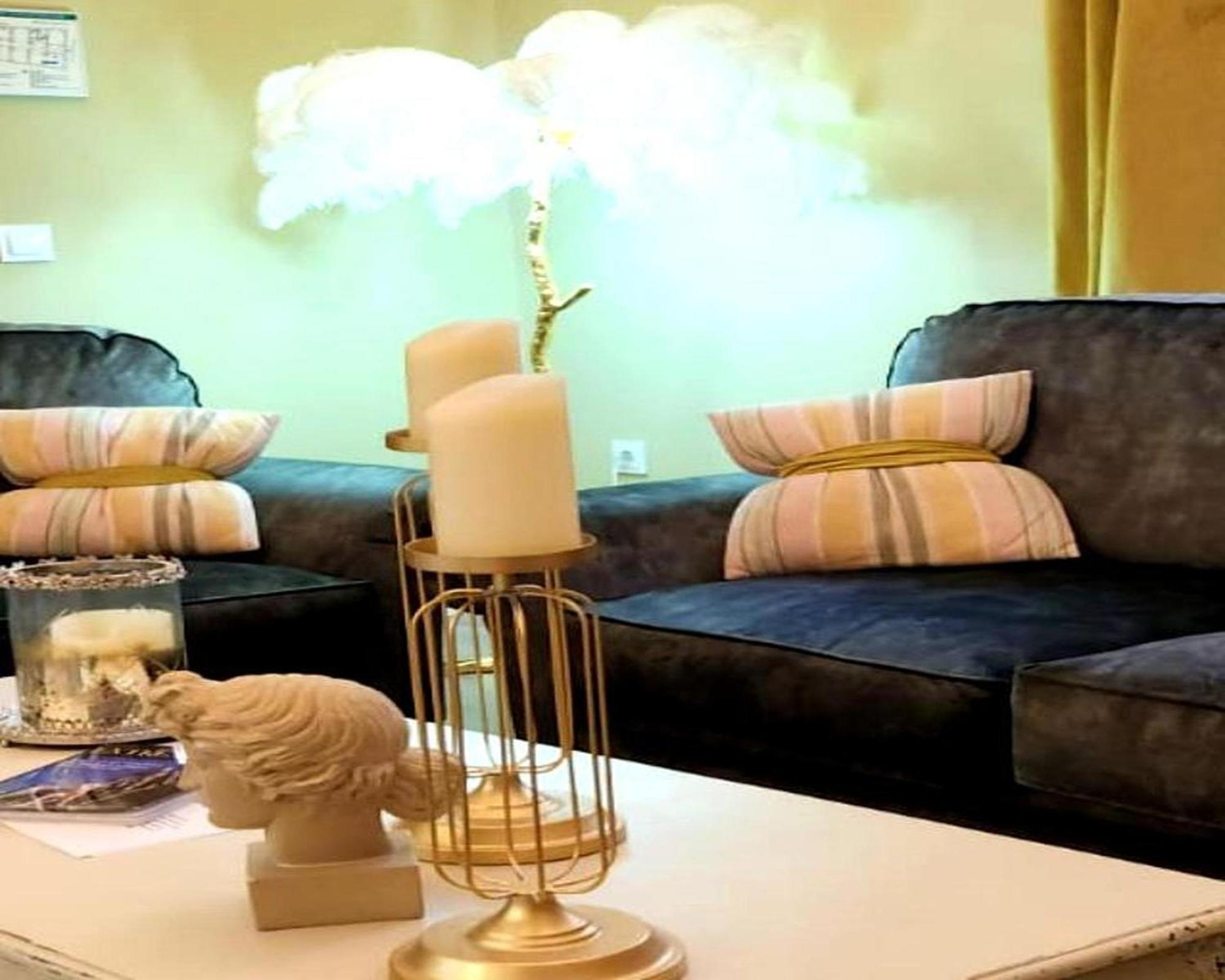Hotel Boutique Iulia 5 Estrellas Medina de las Torres Ngoại thất bức ảnh